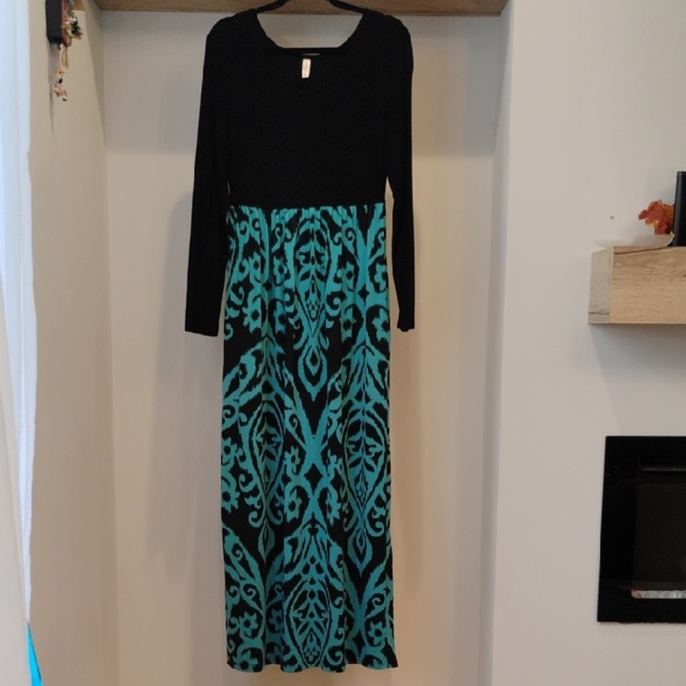 Black and Teal Long Sleeve Women's Maxi Dress Size Large